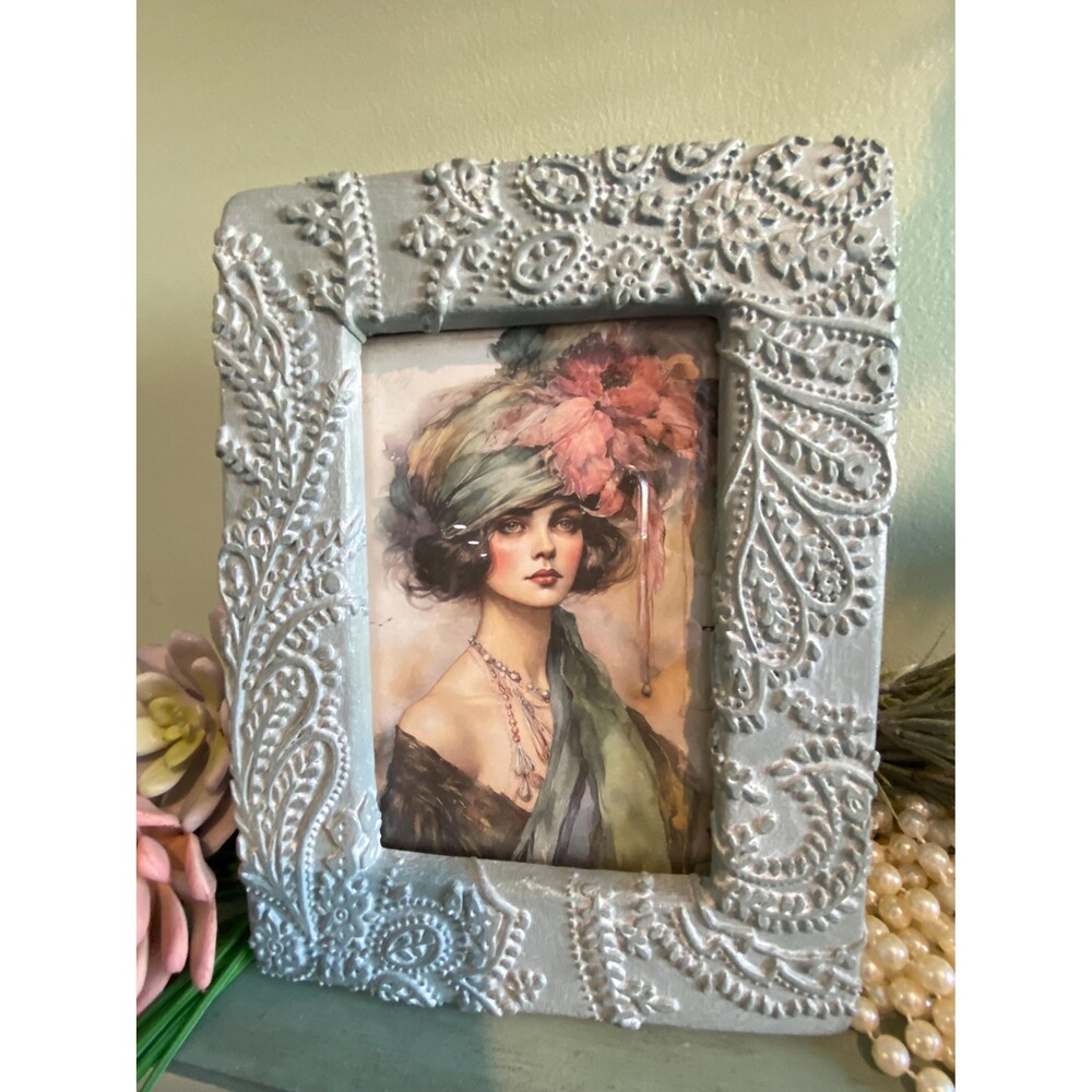 Ceramic Frame with Lady and Hat Art – 8x6 Wall Desk Decor